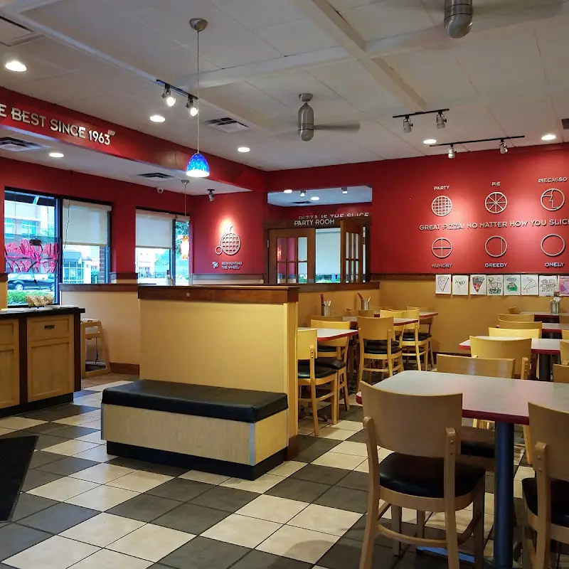 Donatos Pizza