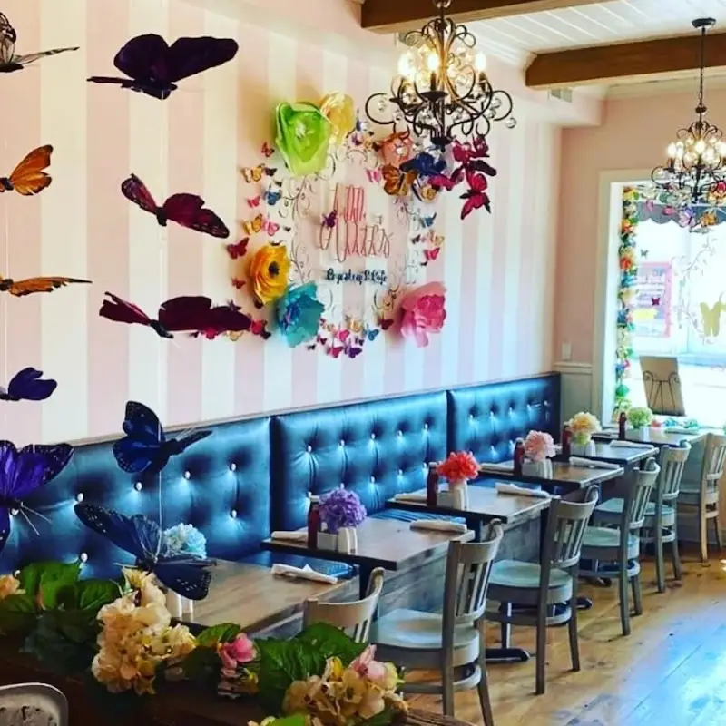 Allie's Cupcakery & Café
