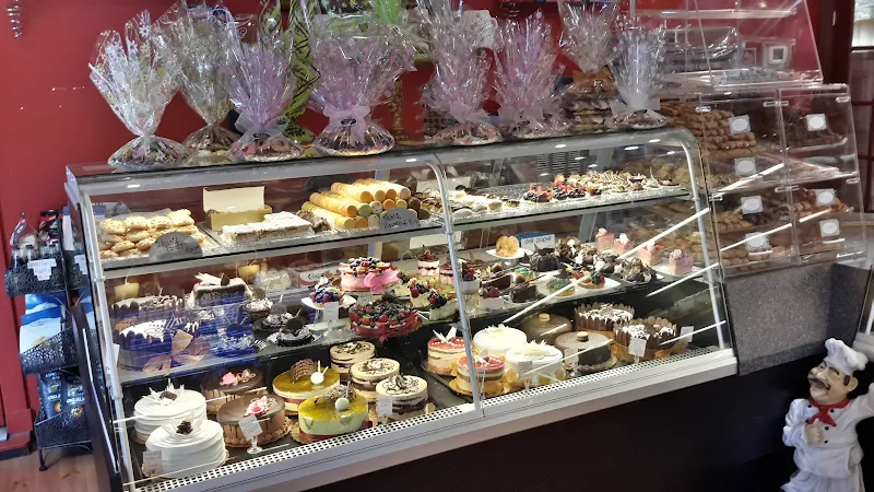 La Dolce Vita Courthouse Bakery
