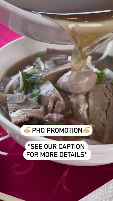 Ginger Beef With Steam Rice (薑牛肉柳配白飯) (Bò Ướp Gừng Chiên Hoặc Sườn Non Chiên Sốt Chua Ngọt)