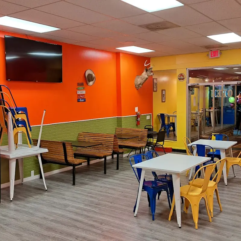 Los Paisas Restaurant