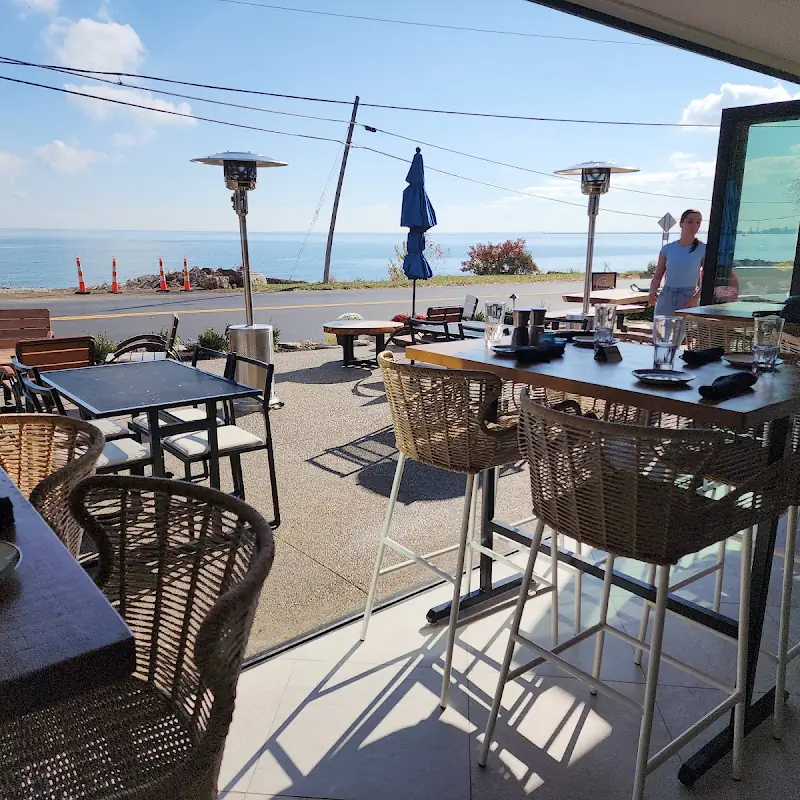 Wave Lakeside Dining - Marblehead, OH
