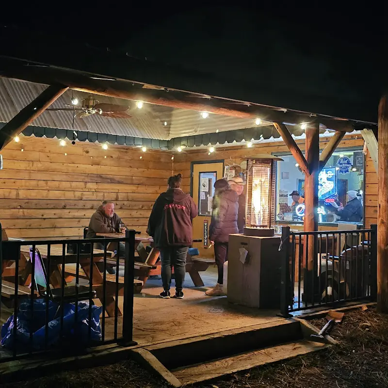 Foxy's Bar And RV Park