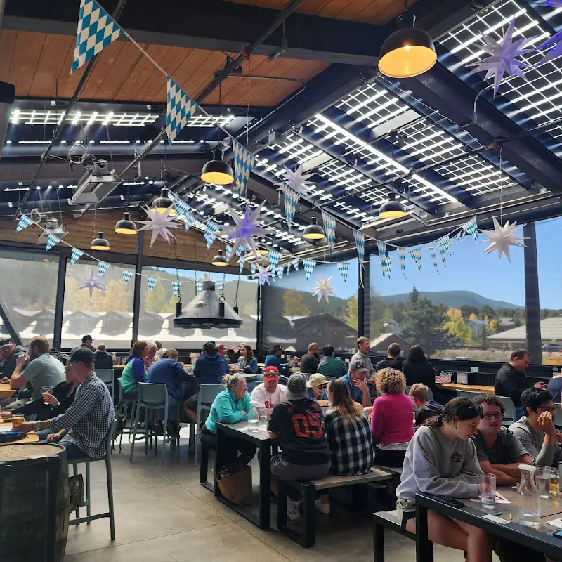 Busey Brews Smokehouse & Brewery