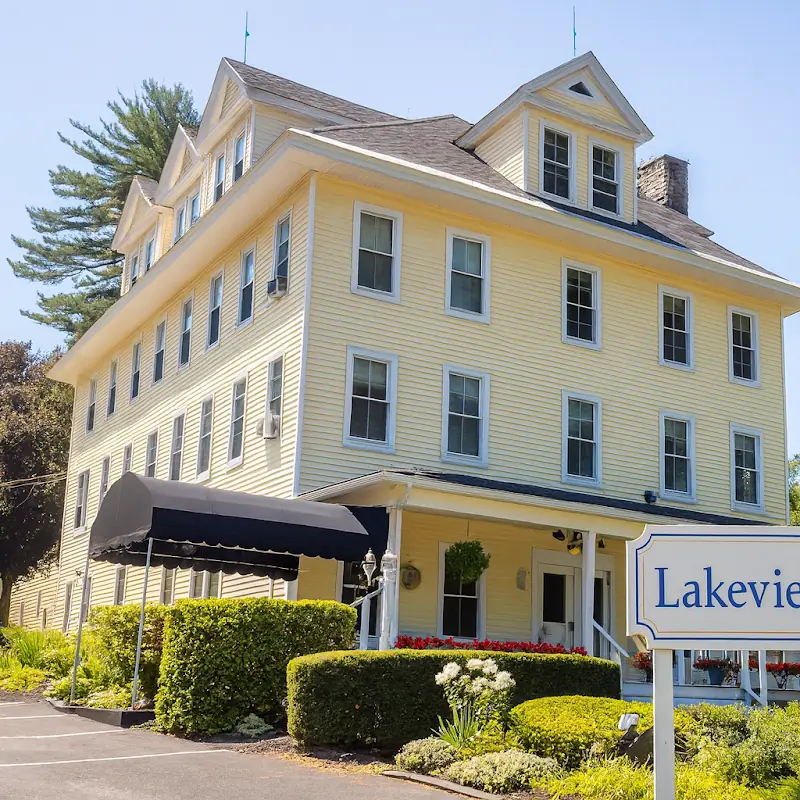 Lakeview Inn