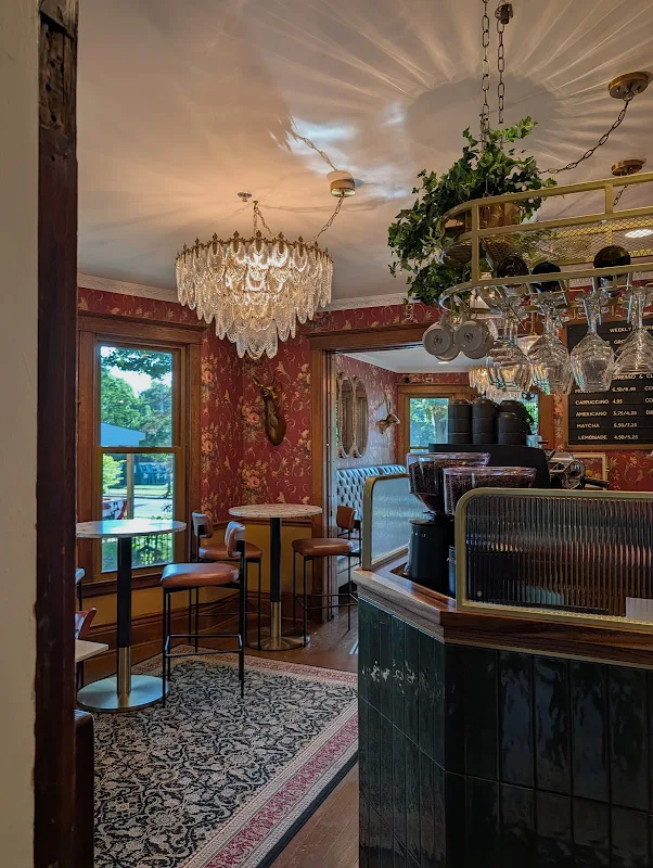 1901 Coffee & Cocktail Lounge