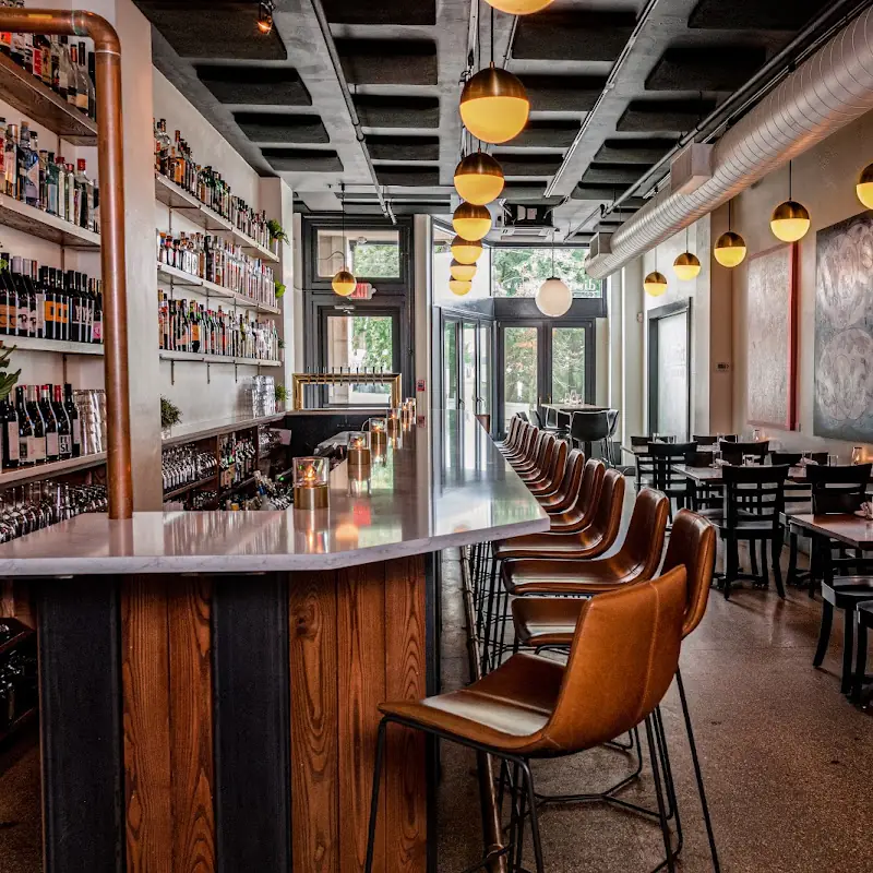 District Kitchen & Bar