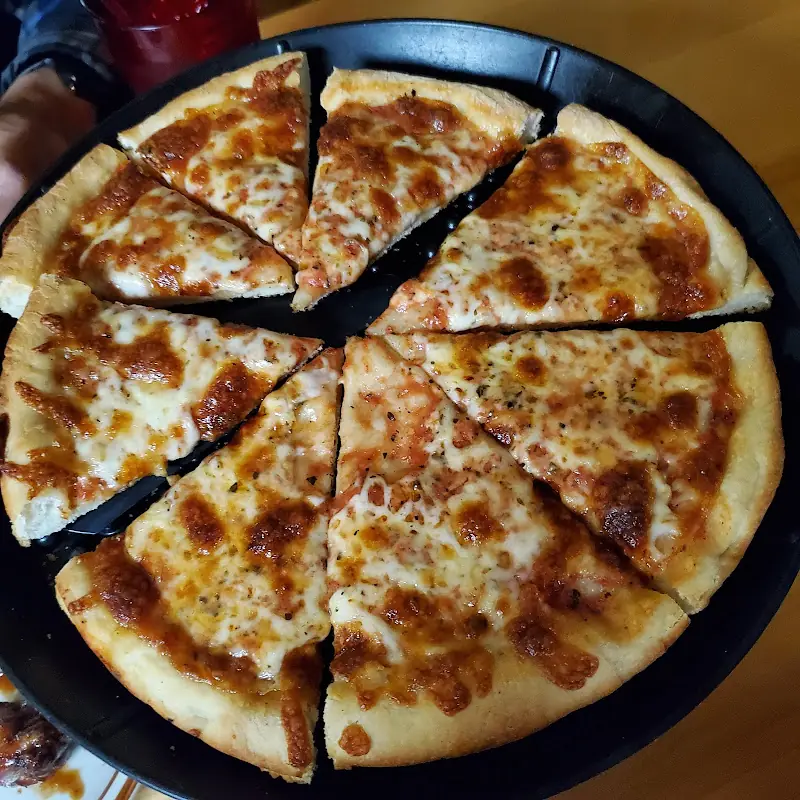 Leda's Pizza