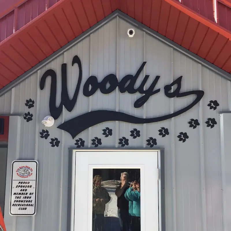 Woody's Bar & Grill