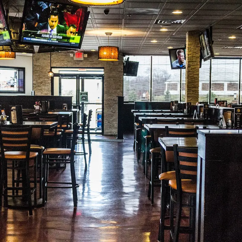 Bottoms Up Sports Bar & Grill