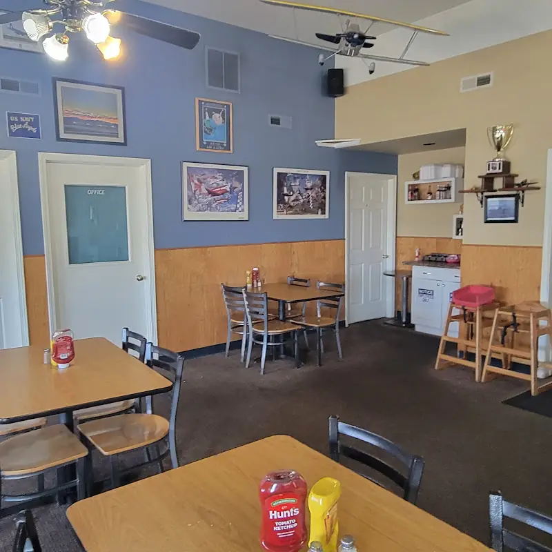 Taildragger Cafe
