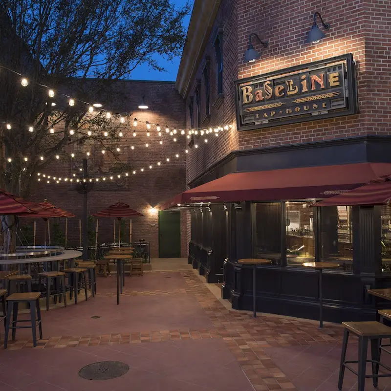 BaseLine Tap House