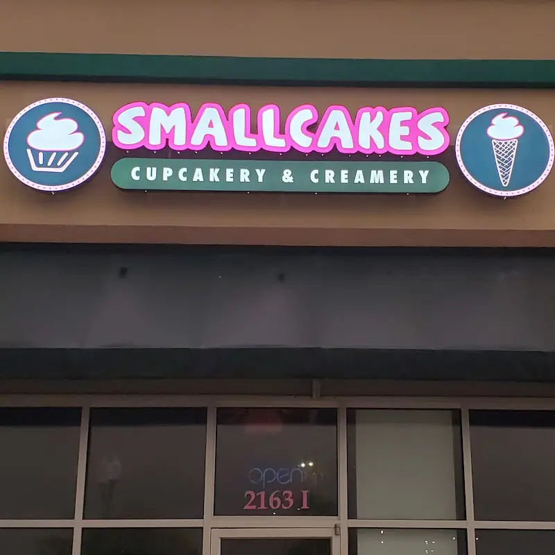 Smallcakes Foley