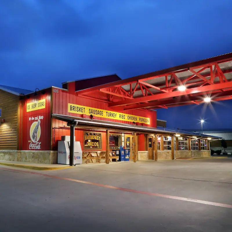 Rudy's "Country Store" and Bar-B-Q
