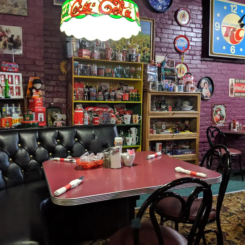 Annie's Cafe