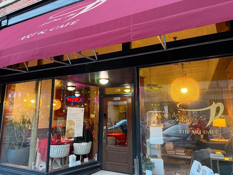 La Dolce Vita - Art & Cafe*