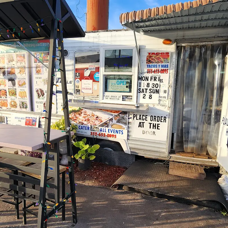 Tacos Y Mas