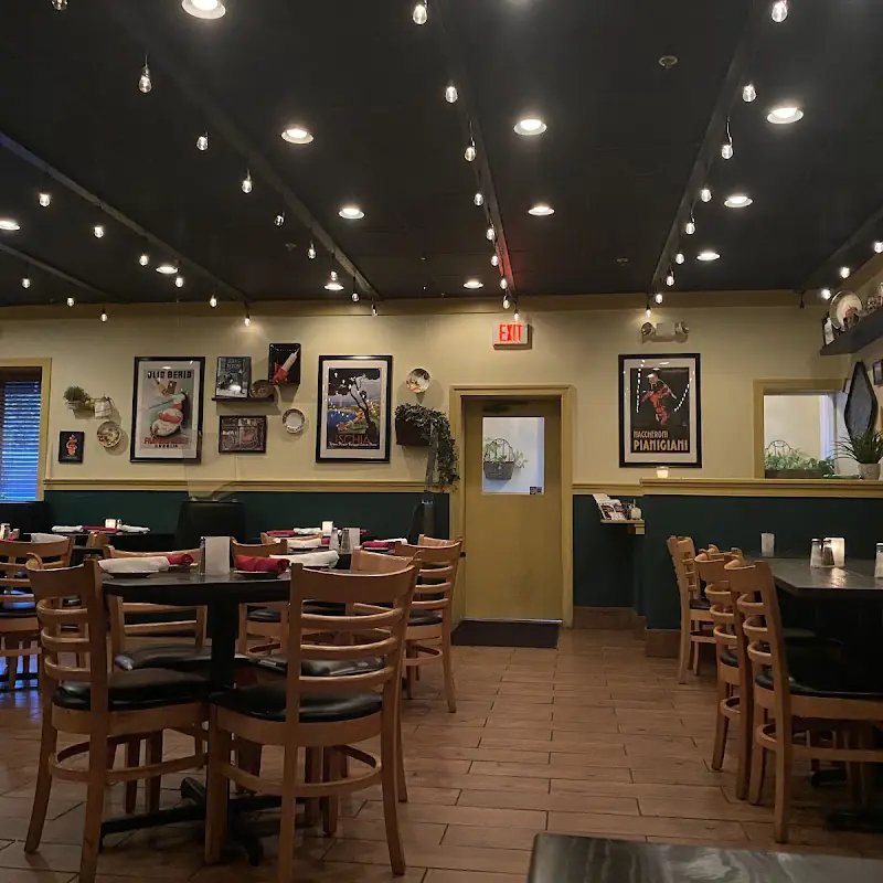 Mamma Mia Italian Bistro