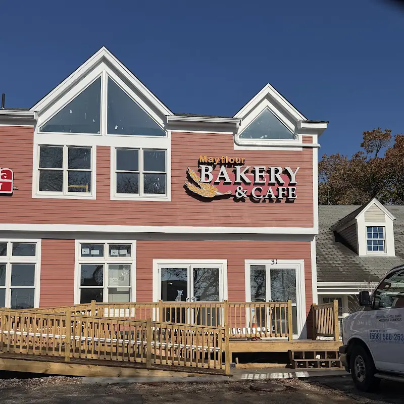 Mayflour Bakery & Cafe