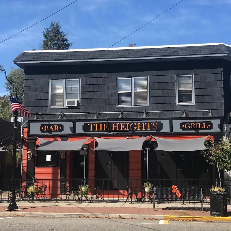 The Heights Bar & Grill