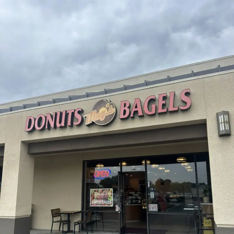 Mag's Donut & Bagel
