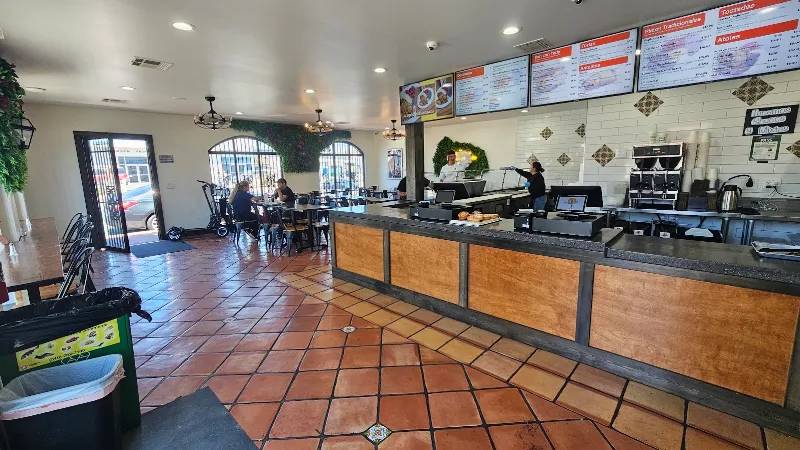 Universal Bakery (San Pablo)