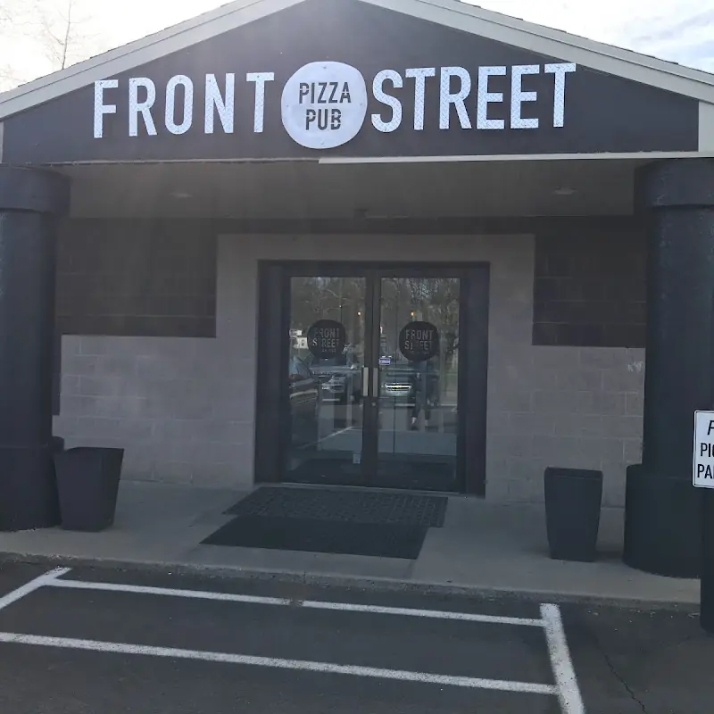 Front Street Pizza Pub