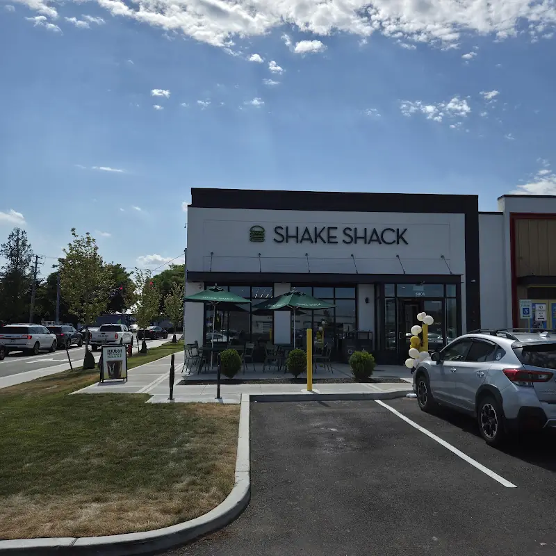 Shake Shack Sun Vet