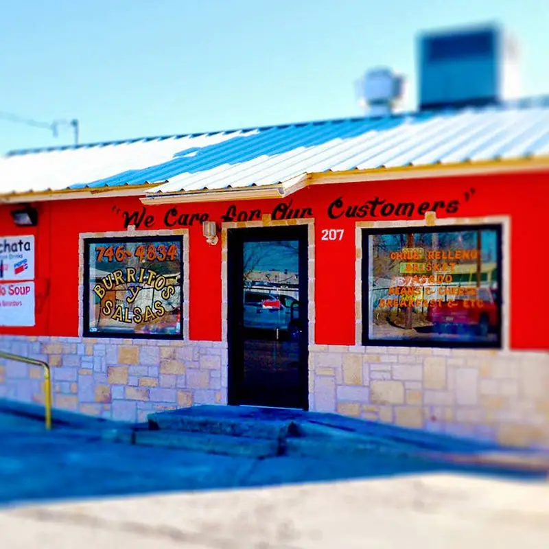 Burritos Y Salsas | Mexican