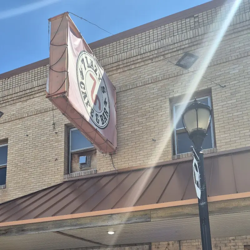 7 Lazy S Cafe and Bar