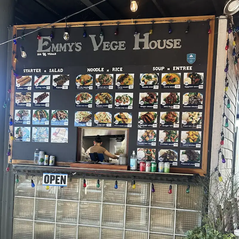 Emmy's Vege House