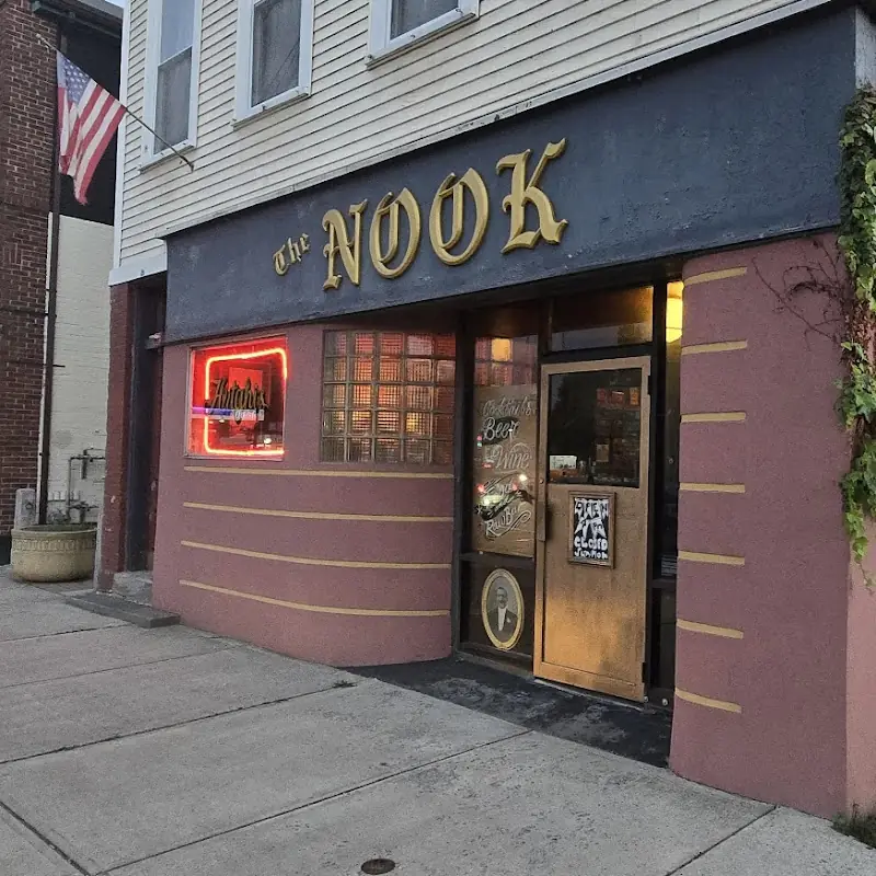 Hutghi's at The Nook
