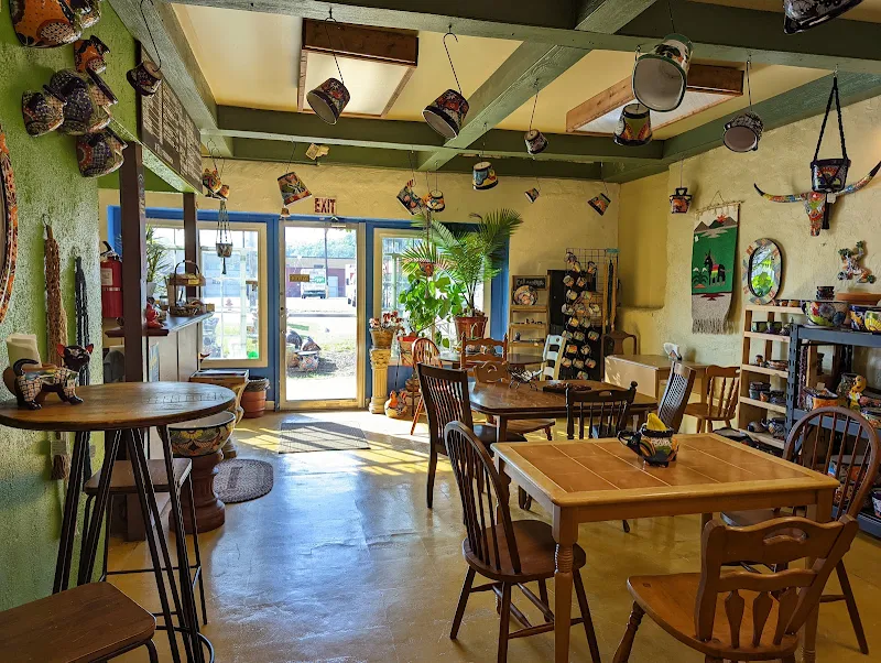 Three Bees Pottery And Coffee Shop