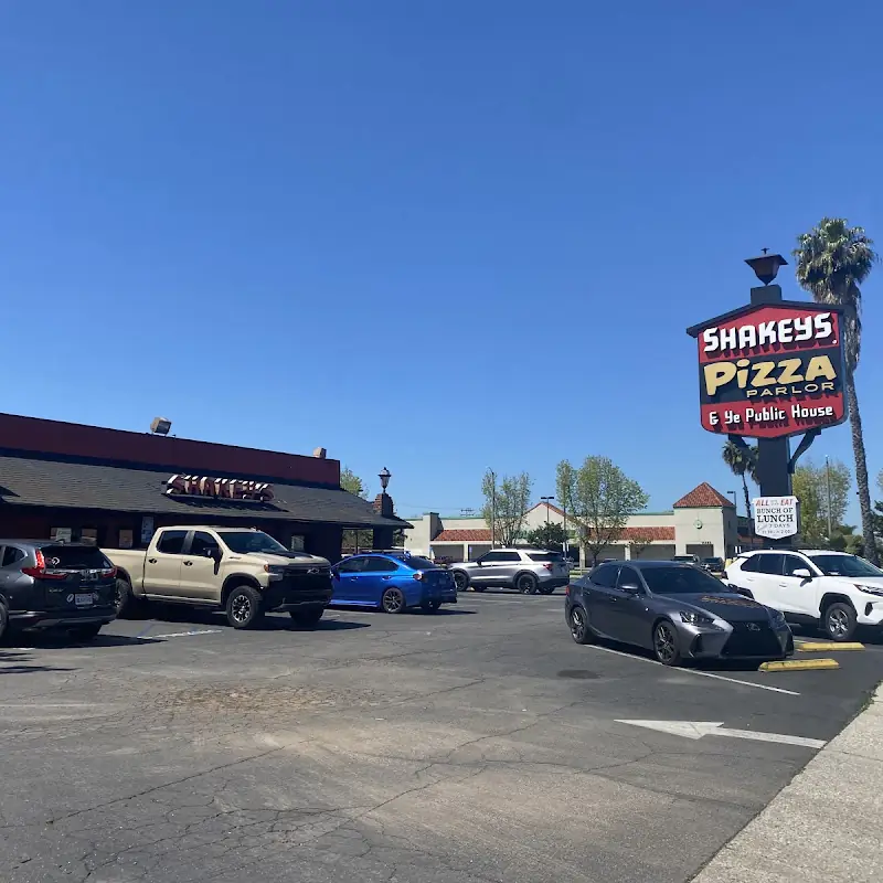 Shakey's Pizza Parlor