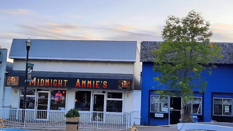 Midnight Annie’s