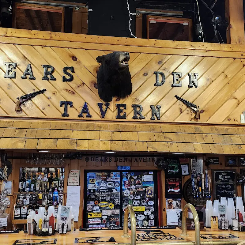 Bear's Den Restaurant & Tavern / Log Cabin Motel
