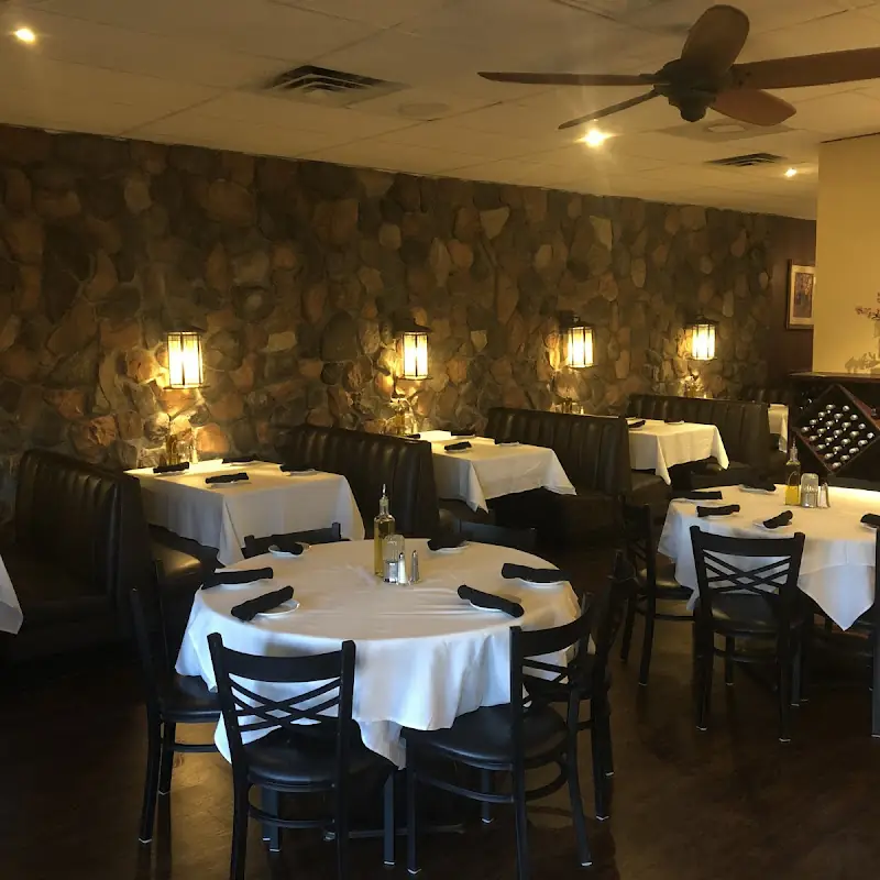 Cardone's Restaurant & Bar