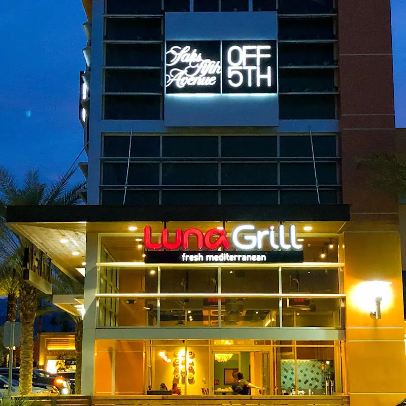 Luna Grill Palm Desert