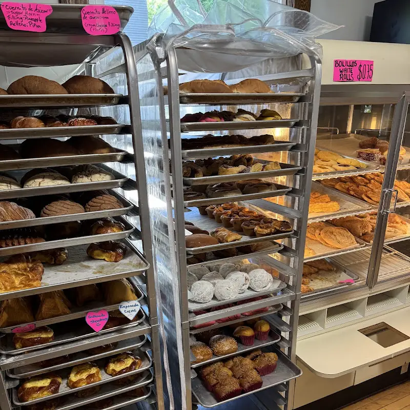 Papá Chuy's Bakery