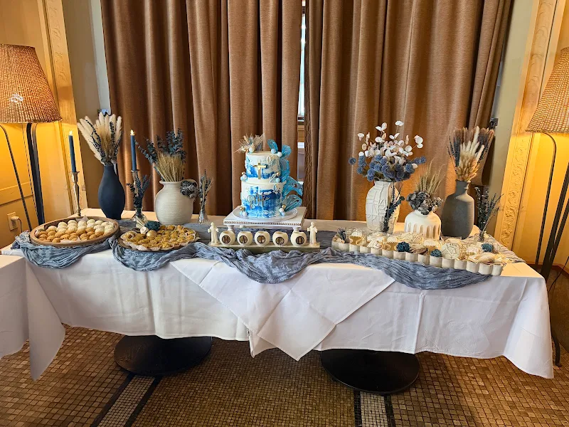 The Cakes Nest