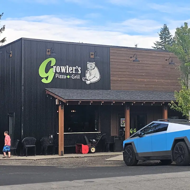 Growler's Pizza Grill