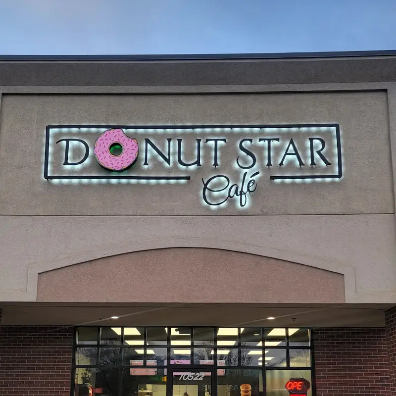 Donut Star Cafe