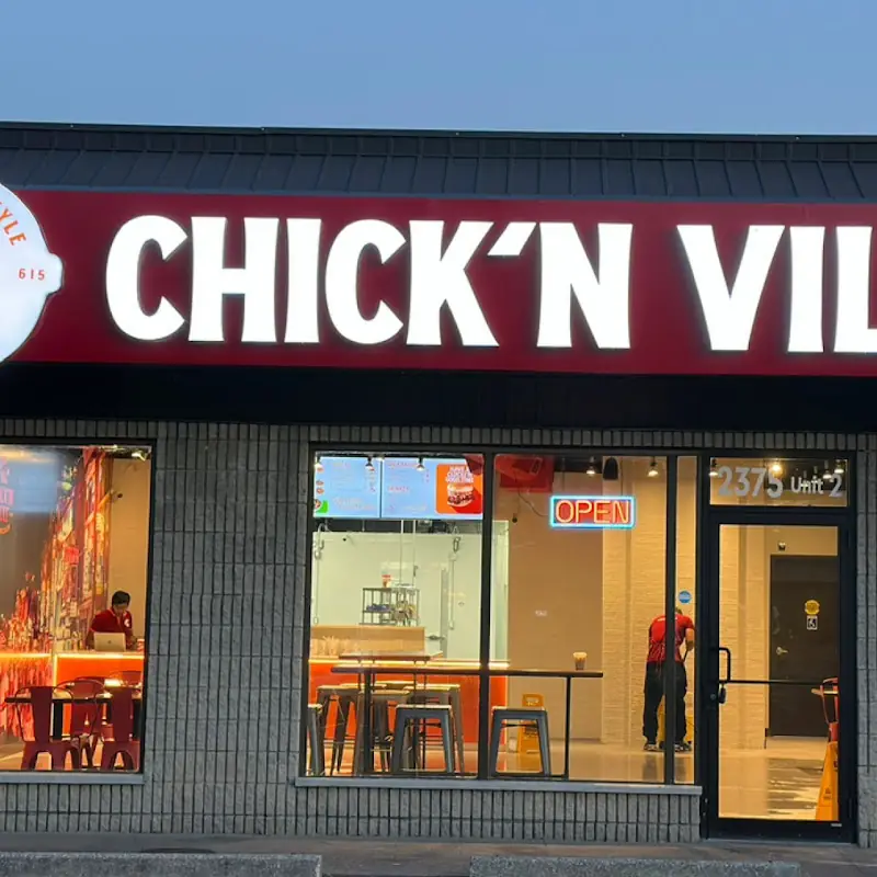Chick'n Ville - Windsor