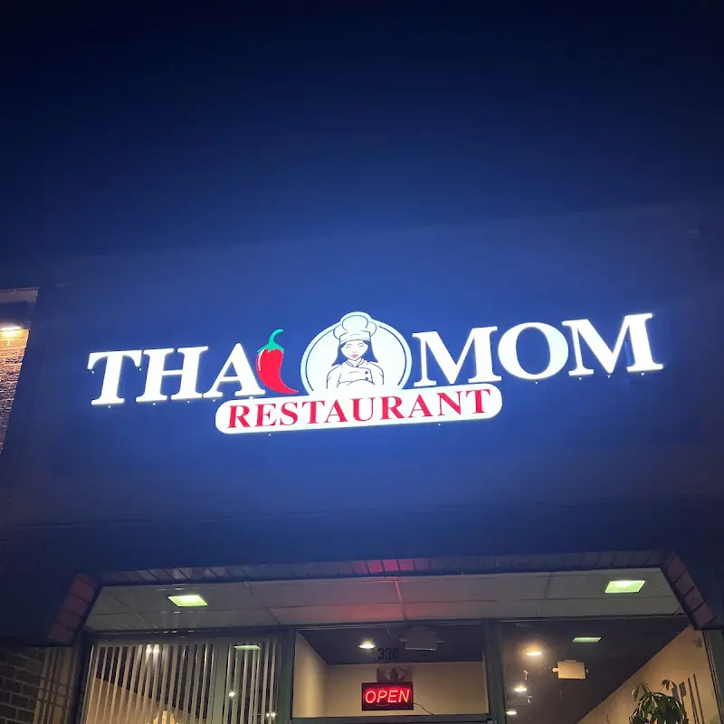 Thai Mom