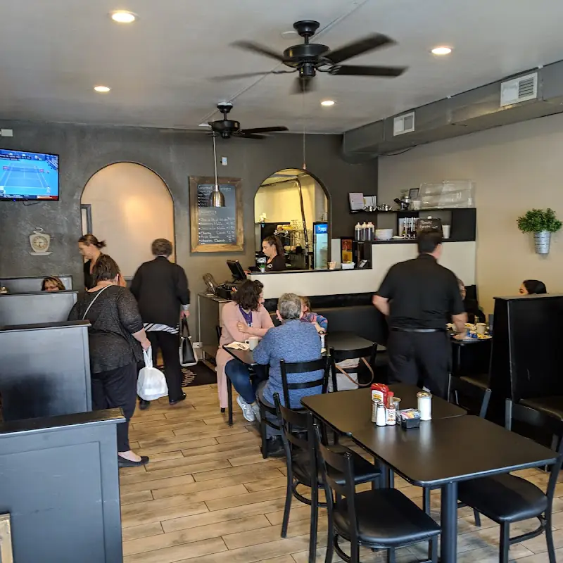 Frank's Downtown Café
