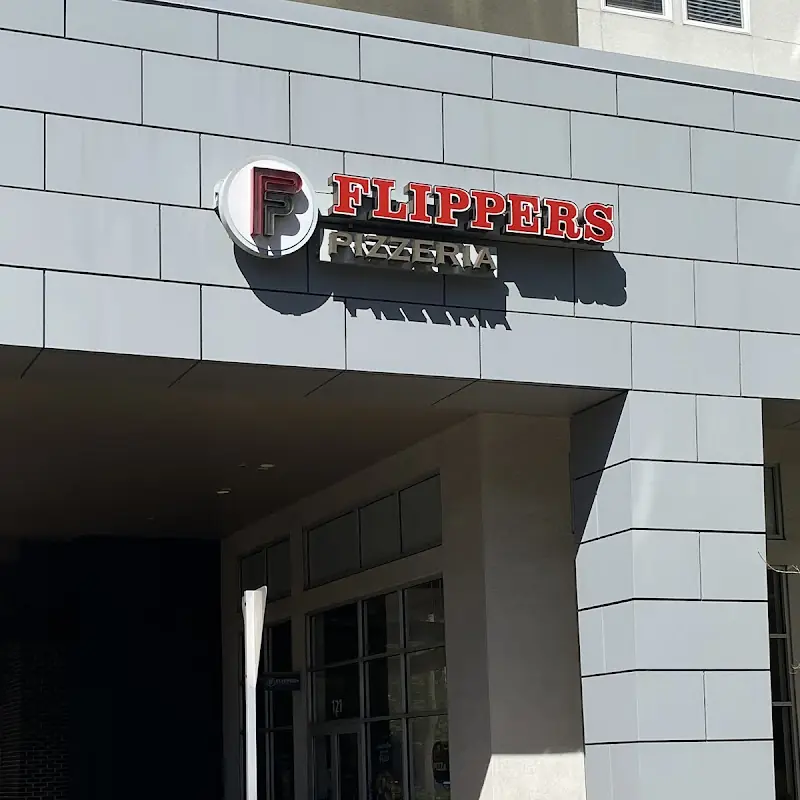 Flippers Pizza Co. - SODO