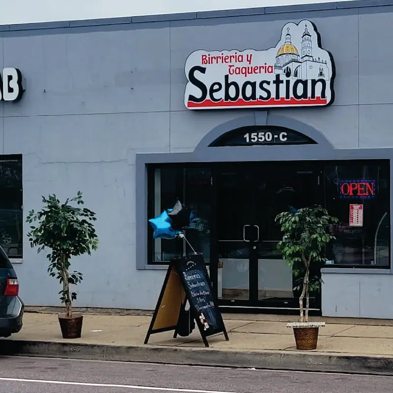 Birrieria y Taqueria Sebastian