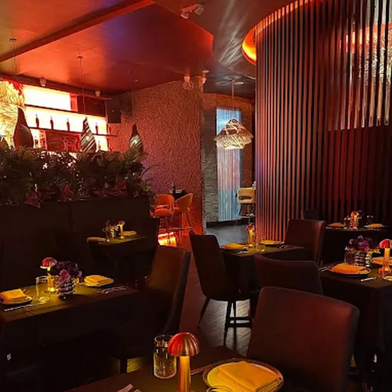 Lé Chai - Restaurant & Steakhouse | Brooklyn