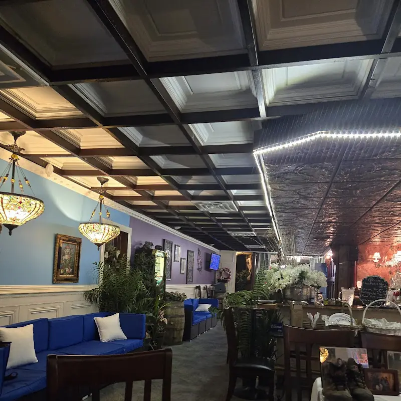 Mirarchi's Williamstown Inn