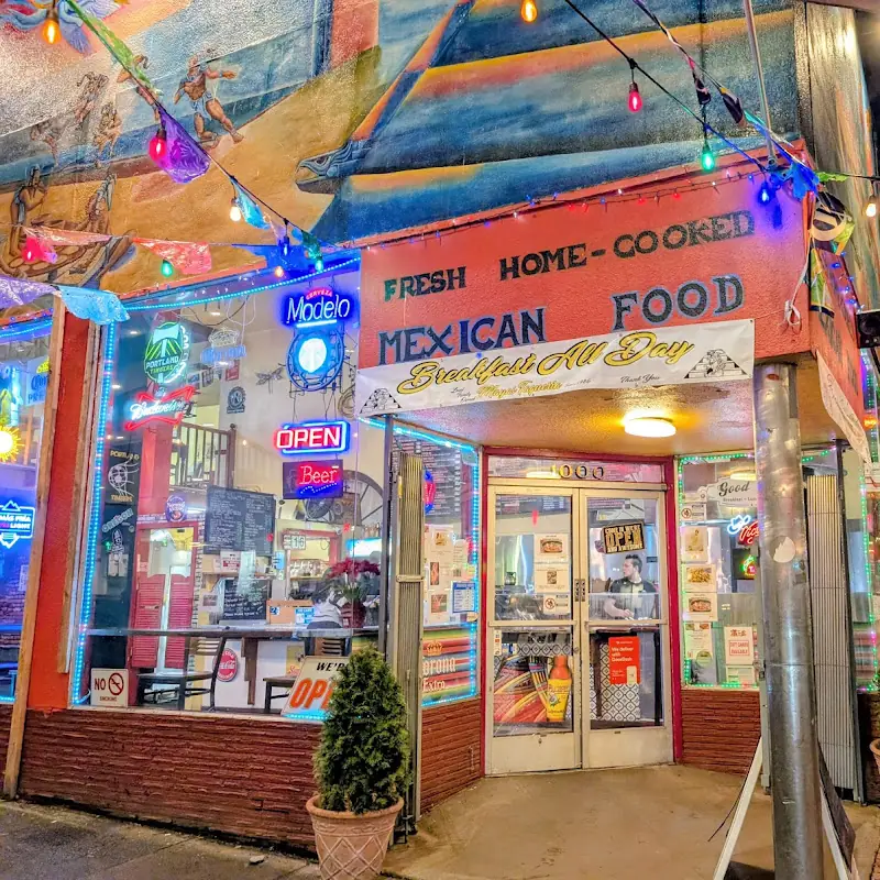 Mayas Taqueria